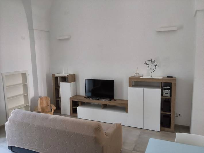 Apartamento inteiro, Apartamento 'La Casa Dietro L'angolo' com terraço privado, Wi-Fi e ar condicionado in Galatone, Golfo de Taranto