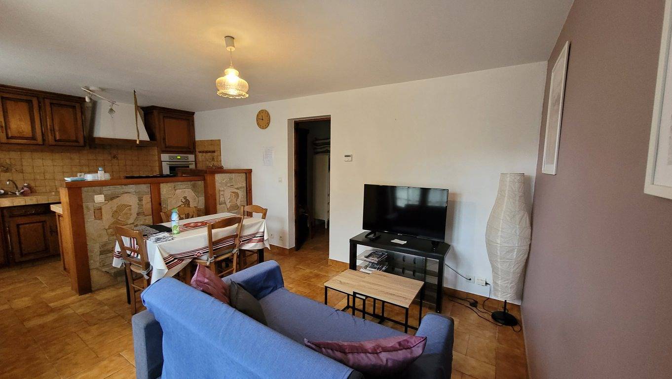 Appartement entier, Appartement de vacances pour 3 personnes avec jardin in Saint-Pée-sur-Nivelle, Région de Bayonne