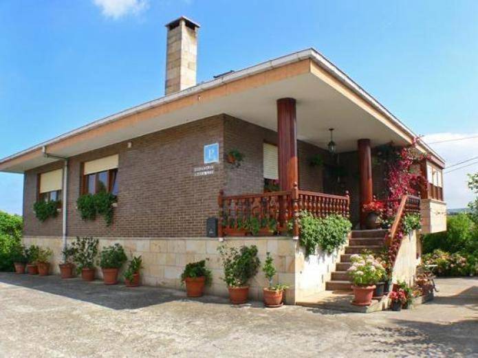 Casa de huéspuedes para 2 personas, con Terraza además de Jardín y Vistas en Santillana del Mar