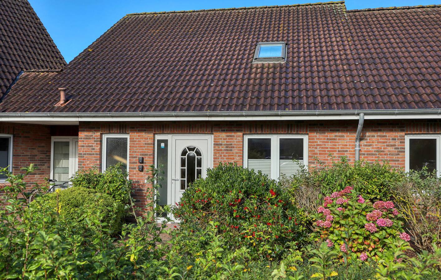 Ganze Ferienwohnung, Charmante Wohnung mit WiFi & Parkplatz, 200m zum Klanxbüll Zentrum in Klanxbüll, Nordfriesland