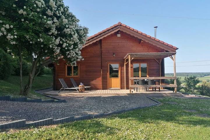 Gîte pour 2 personnes, avec jardin dans Barbas