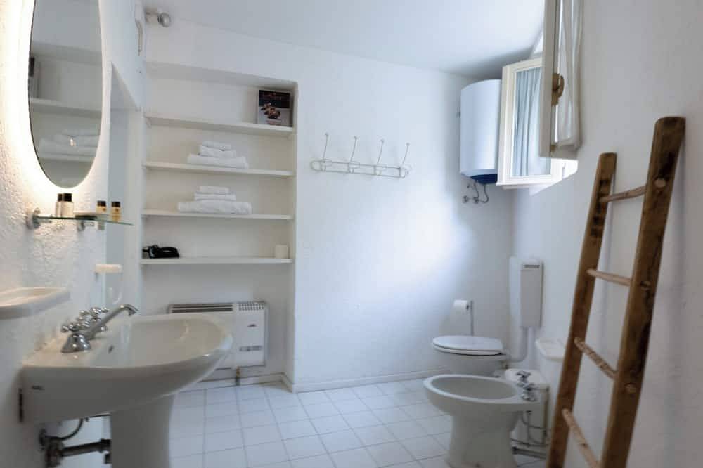 Villa Favorita - Caretaker's House in Bra, Cuneo Provinz