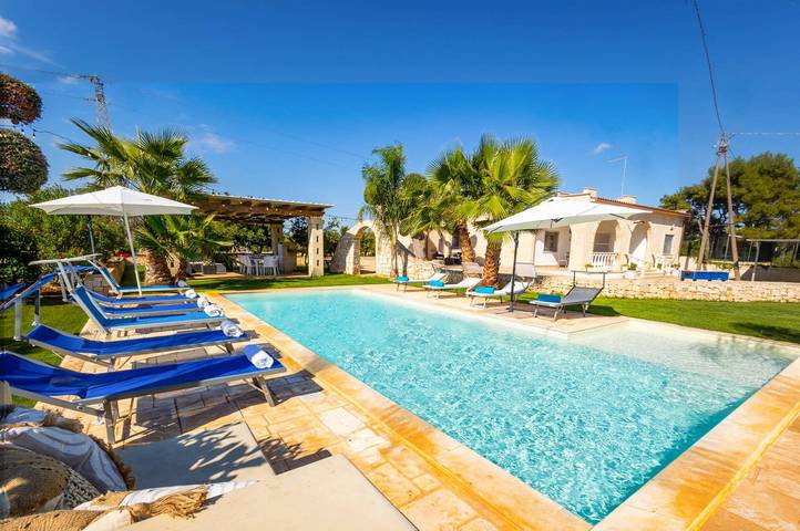 Villa per 10 persone, con giardino a San Vito dei Normanni