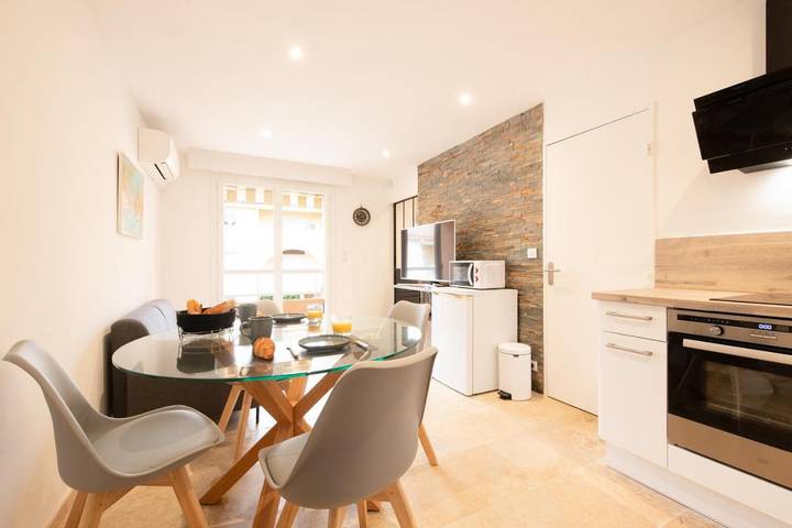 Gîte pour 2 personnes, avec terrasse dans Office de Tourisme Sainte Maxime - 2