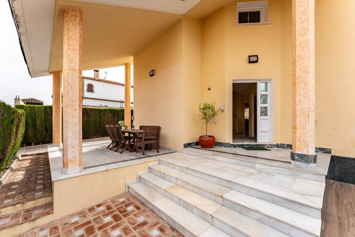 Chalet para 10 personas, con jardín además de jacuzzi y terraza, Familias con niños en Provincia de Málaga - 4