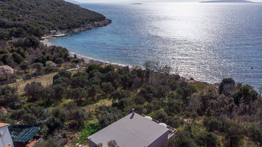 Casa vacanza per 6 persone, con Vista oceano e Giardino a Cherso
