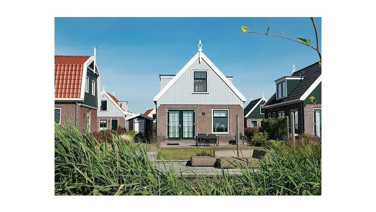 Ferienhaus für 4 Personen mit Terrasse in Markermeer