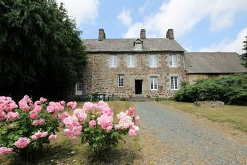 Gîte pour 4 personnes, avec jardin à Hudimesnil