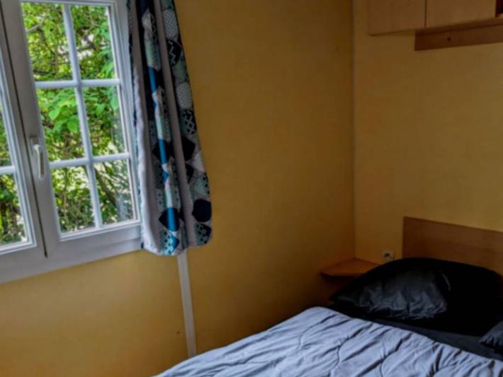Camping für 4 Personen, mit Pool und Terrasse in der Ardèche - 3