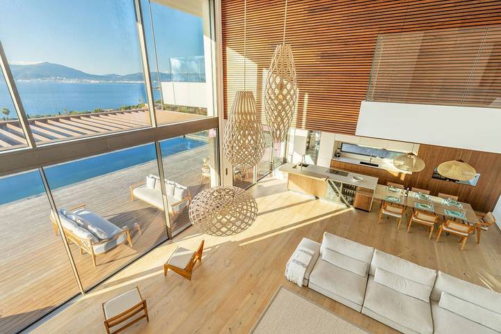 Location de vacances pour 8 personnes, avec piscine et jardin à Pietrosella - 4