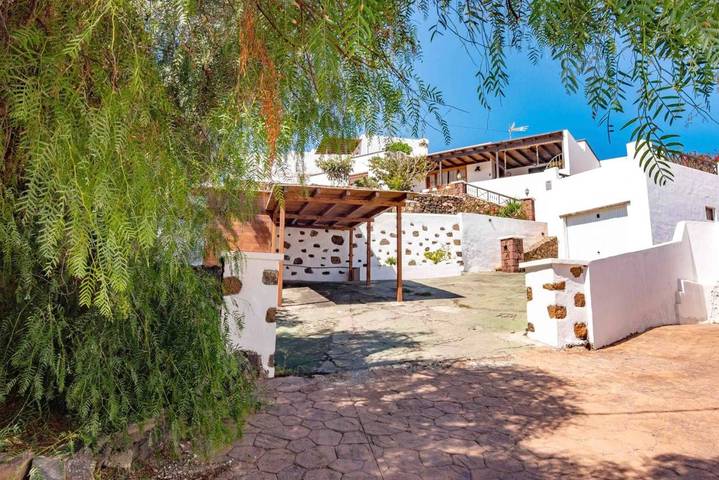 Casa rural para 7 personas, con jardín además de piscina y vistas en San Bartolomé - 3