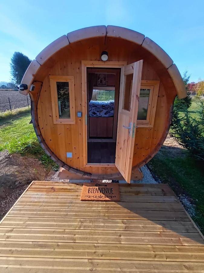 Camping pour 2 personnes, avec terrasse ainsi que vue et jardin, animaux acceptés dans l' Aube - 2