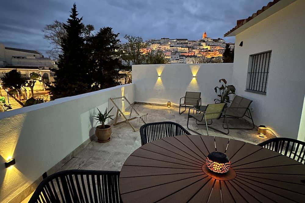 Private Terrace, Chillout & Outdoor Dining in Alcalá de los Gazules, Los Alcornocales