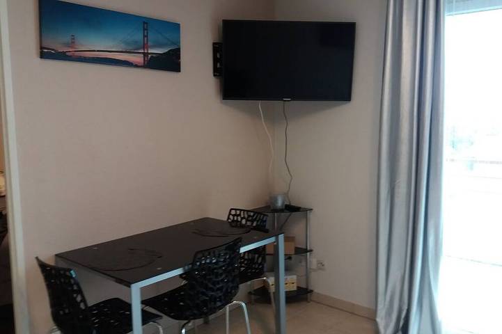 Gîte pour 4 personnes, avec piscine et terrasse à Léguevin - 2