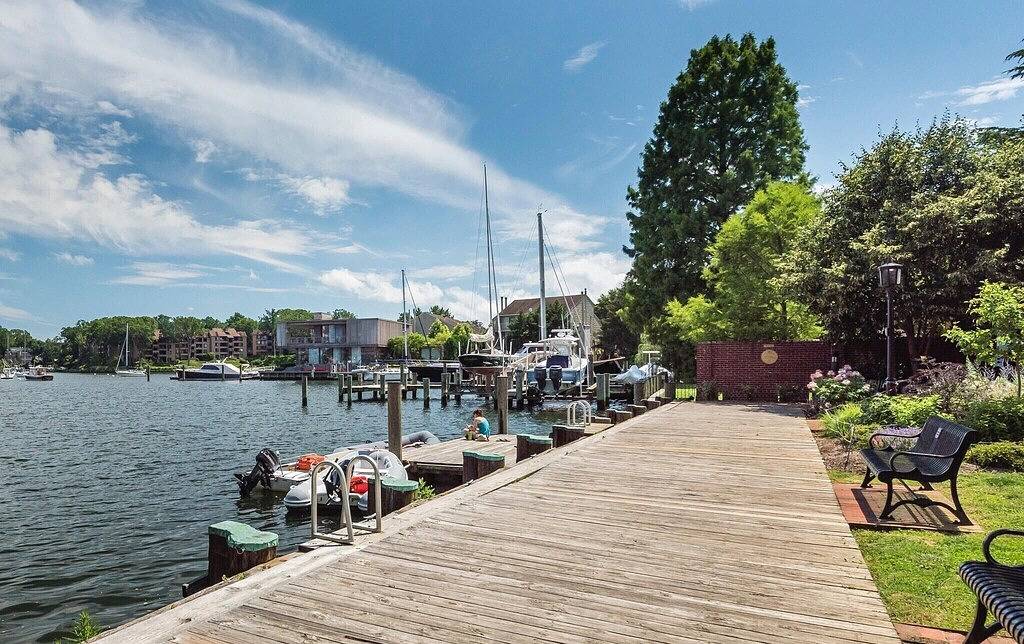 Ein charmantes Haus mit 2 Schlafzimmern im historischen Annapolis mit Parkplatz! in Annapolis, Anne Arundel County