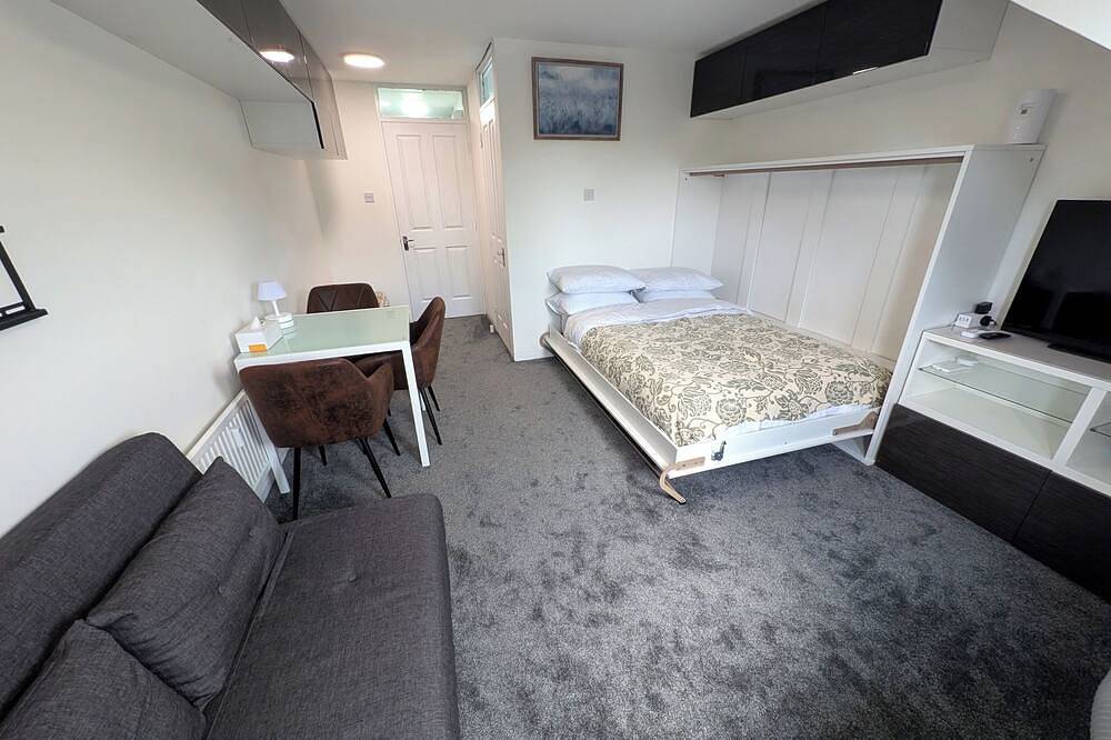 Appartement entier, Modern Spacious Flat | Near Aylesbury Station -Brand new in Aylesbury, Buckinghamshire