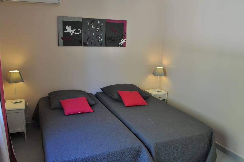 Geheel appartement, Appart T3, 55m2, zwembadgevel, met 25m2 terras, zwembad en zee in Boulouris, Saint-Raphaël