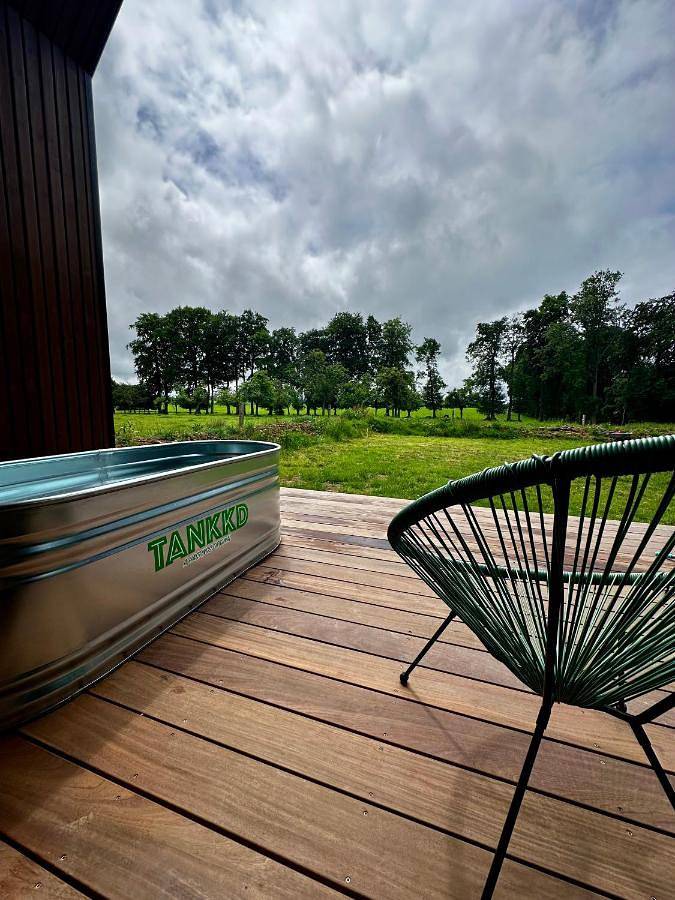 Cottage pour 2 personnes, avec jardin ainsi que terrasse et jacuzzi à Valliquerville