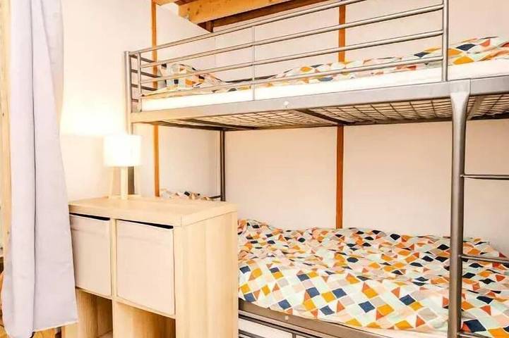 Gîte pour 5 personnes, avec piscine et terrasse