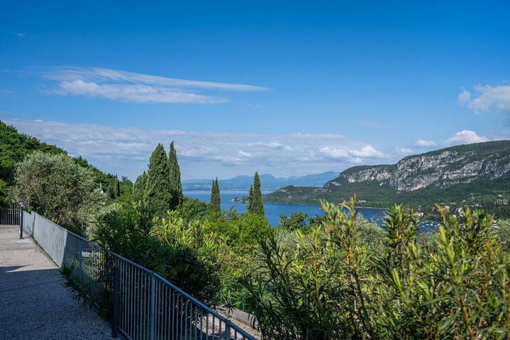 Ferienwohnung für 6 Personen, mit Garten und Pool sowie Seeblick in Garda - 4