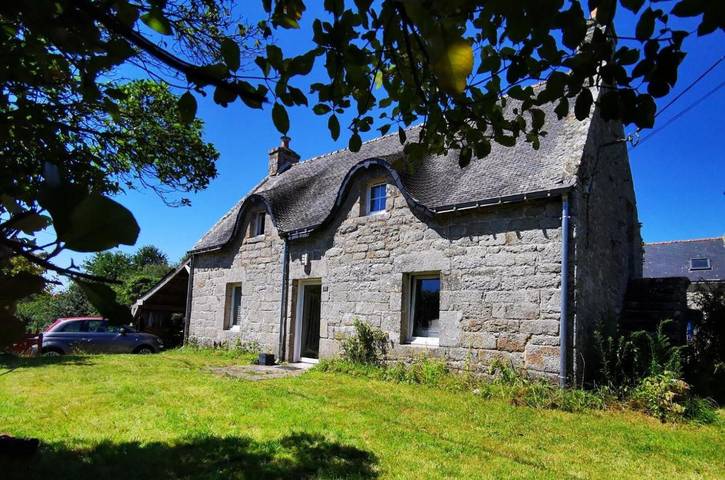 Gîte pour 6 personnes, avec jardin à Bubry