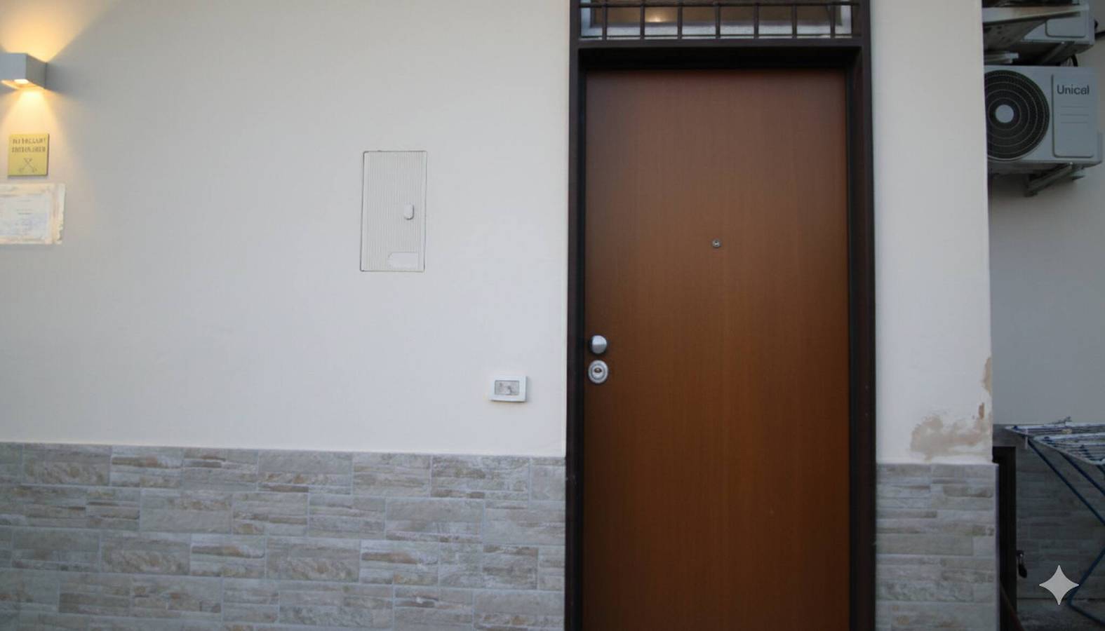 Studio entier, À deux pas de Scavi, vous bénéficierez d'un parking gratuit et d'une connexion Wi-Fi in Pompei, Province de Naples