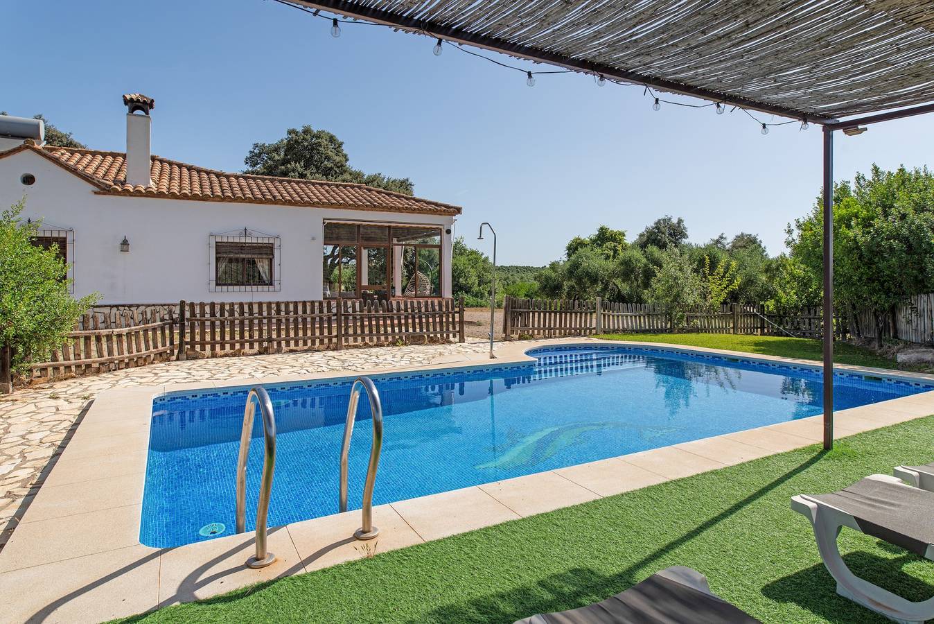 Landhaus 'La Sierrezuela – Nur Familien' mit Bergblick, Wlan und Klimaanlage in Posadas, Córdoba Provinz