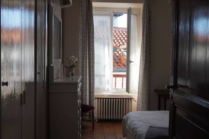 Gîte pour 10 personnes, avec terrasse dans Office De Tourisme De Ciboure - 2