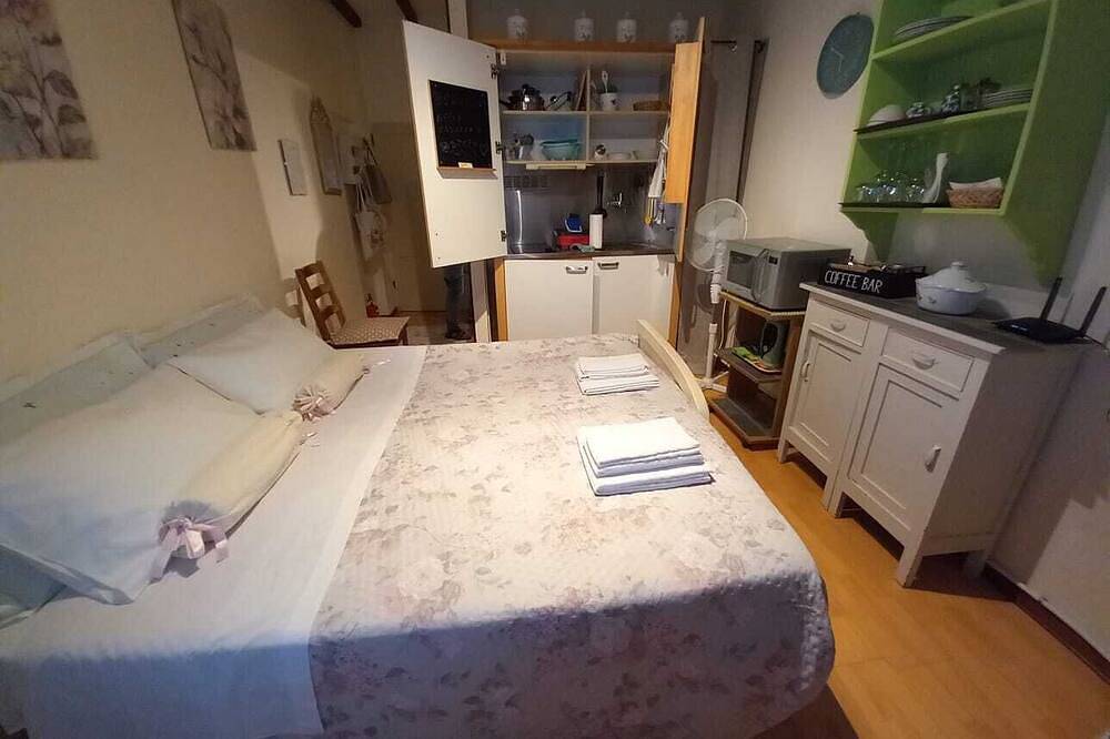 Apartamento entero, In the heart of chianti in the center of the village of montespertoli, nice apartment in Montespertoli, Provincia de Firenze