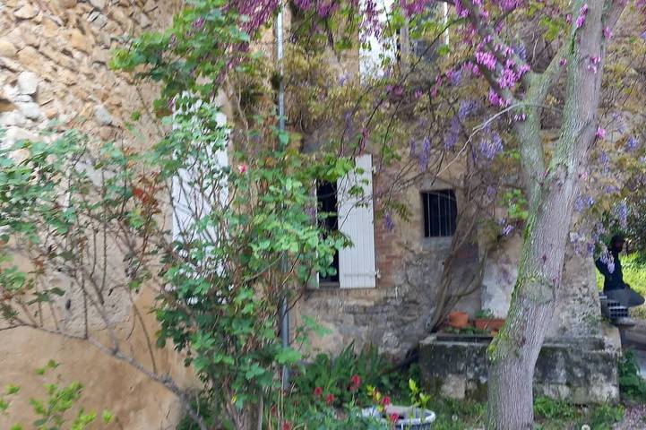 Location de vacances pour 14 personnes, avec jardin à Combovin