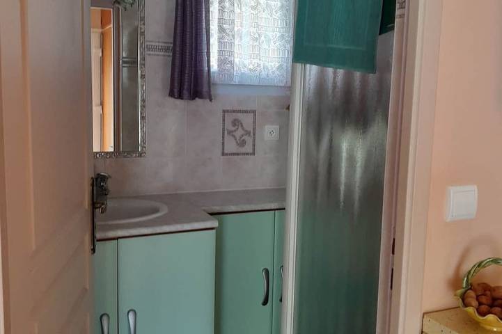 Location de vacances pour 5 personnes, avec jardin ainsi que terrasse et jacuzzi à Le Collet-de-Dèze - 4