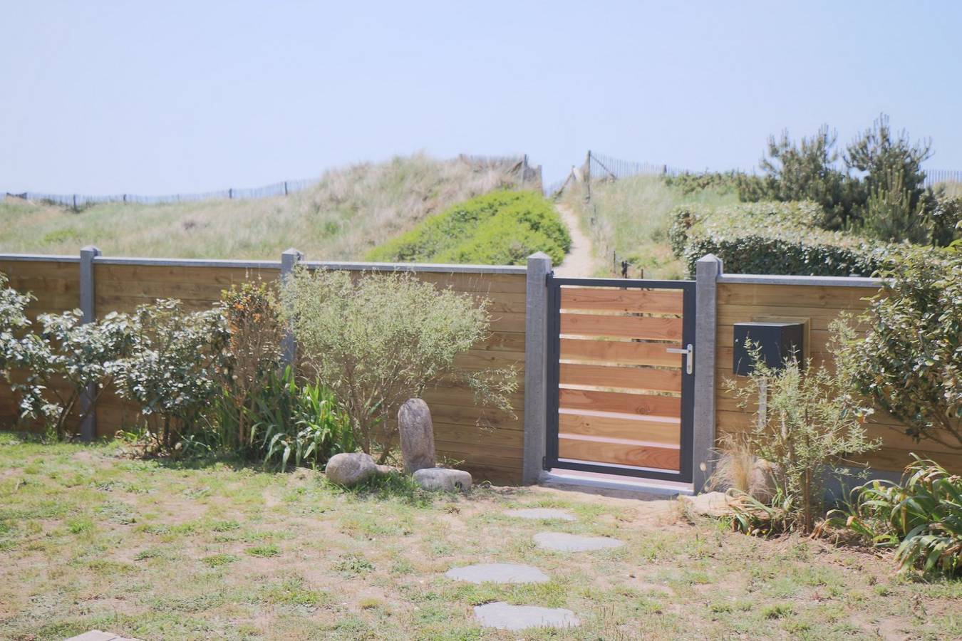 Maison L'Escale, vues mer, à 20 mètres de la plage in Bretteville-sur-Ay, Région de Coutances