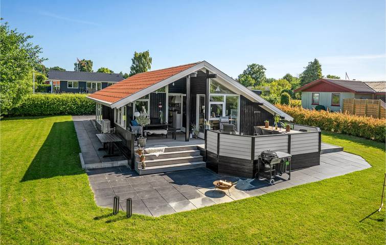 Ferienhaus für 6 Personen, mit Terrasse und Garten in Pøt Strandby - 2