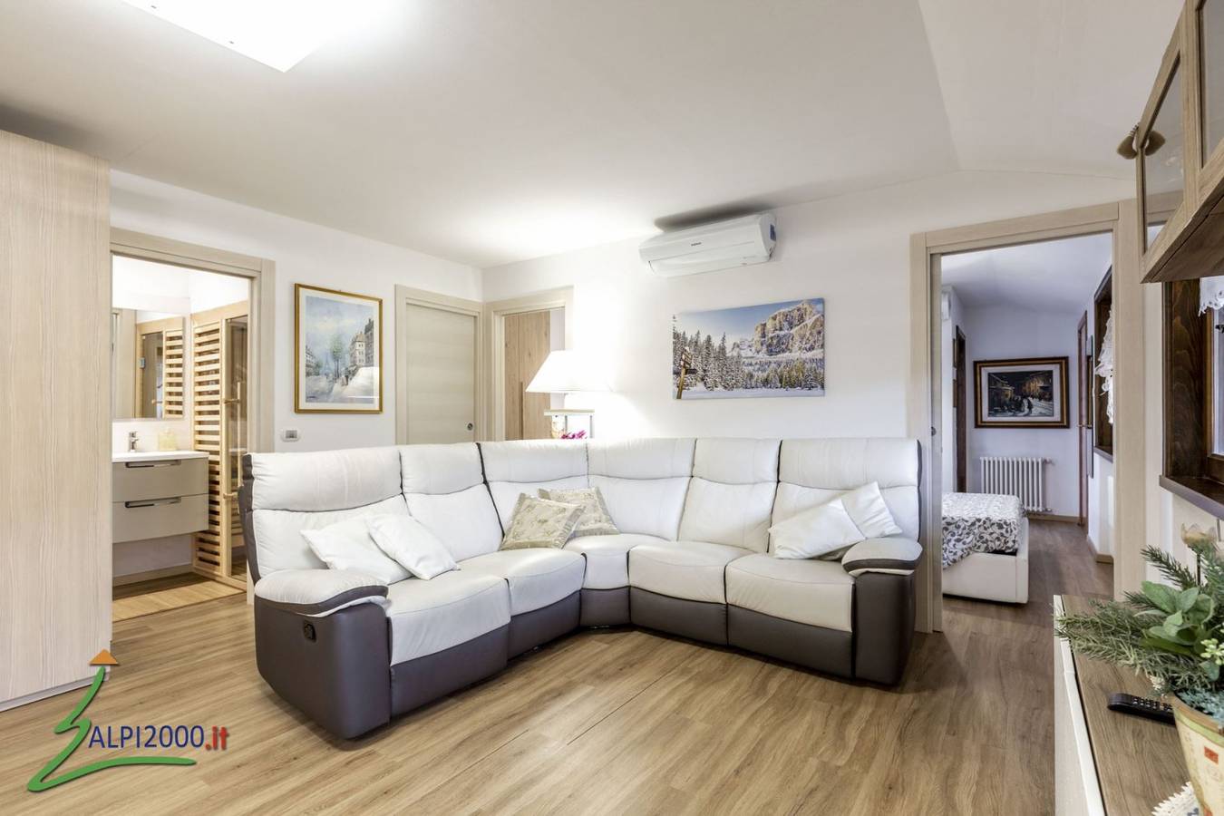 Ganze Ferienwohnung, Ferienwohnung für 4 Personen mit Balkon in Canazei, Dolomiti Superski