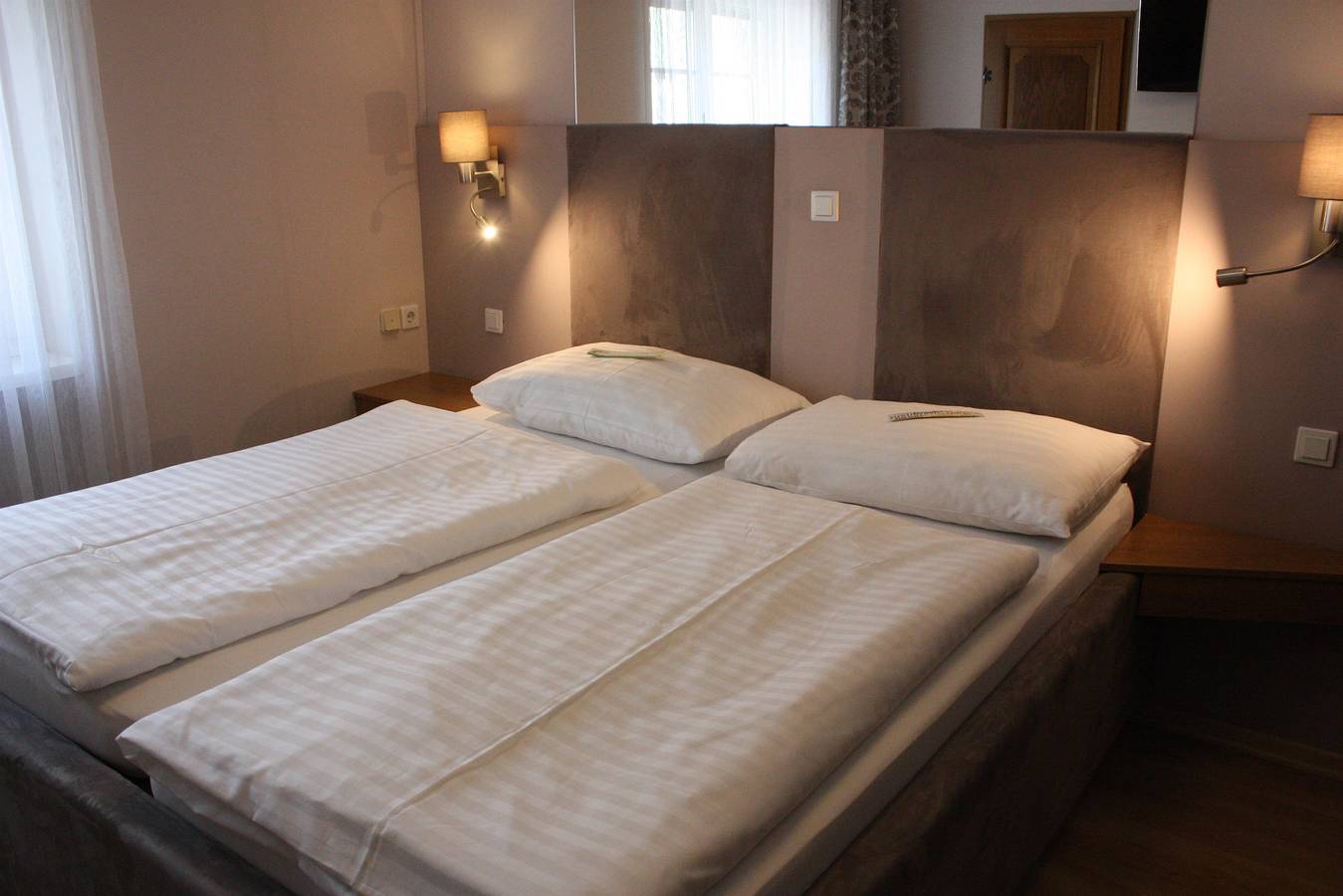 Ganze Ferienwohnung, Komfortzimmer, Sonne 4, 5. u. 6 in Mörbisch am See, Leithaberg