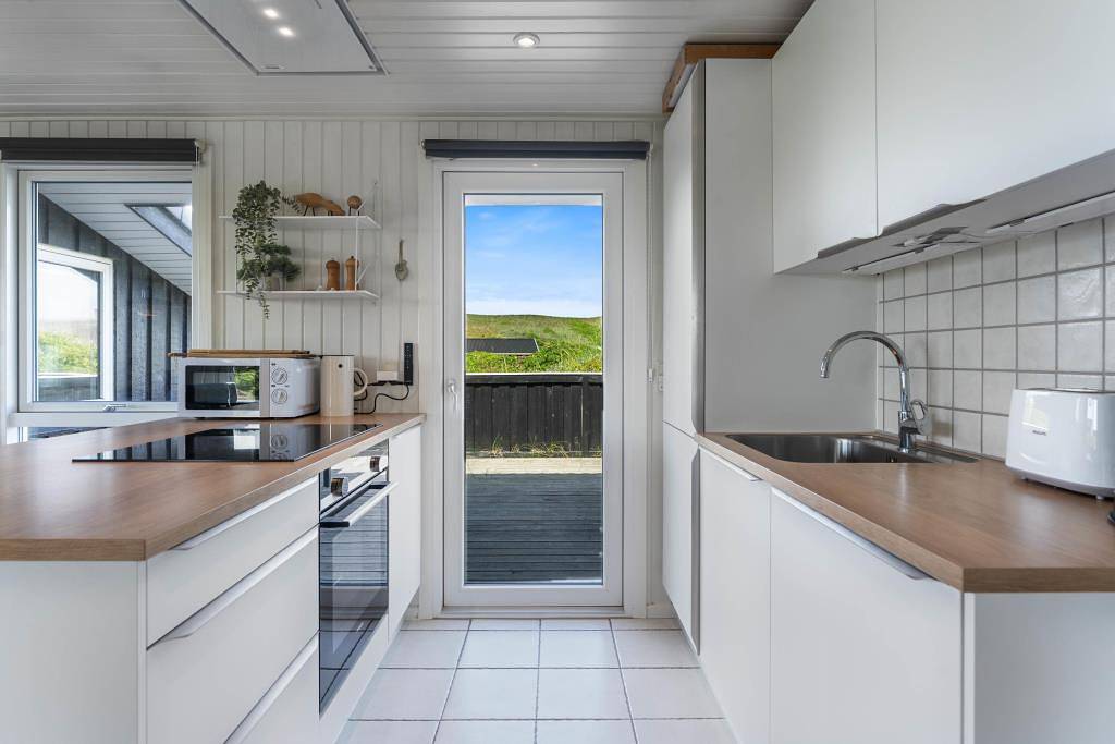 Schönes Ferienhaus nur 100 Meter bis zur Nordsee in Årgab, Holmsland Klit