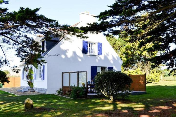 Gîte pour 6 personnes, avec terrasse dans Térénez