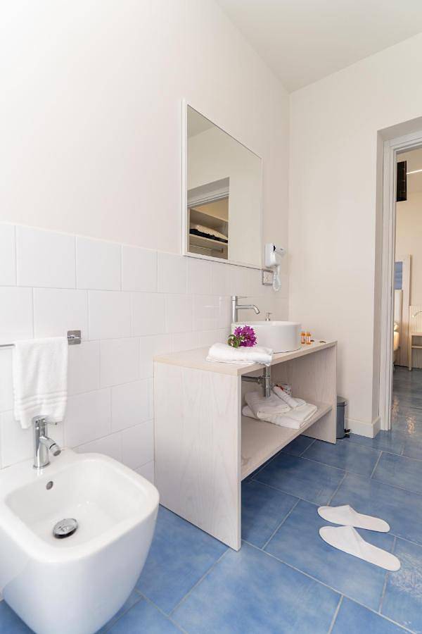 Bungalow für 5 Personen, mit Pool und Garten sowie Whirlpool in Kalabrien - 3