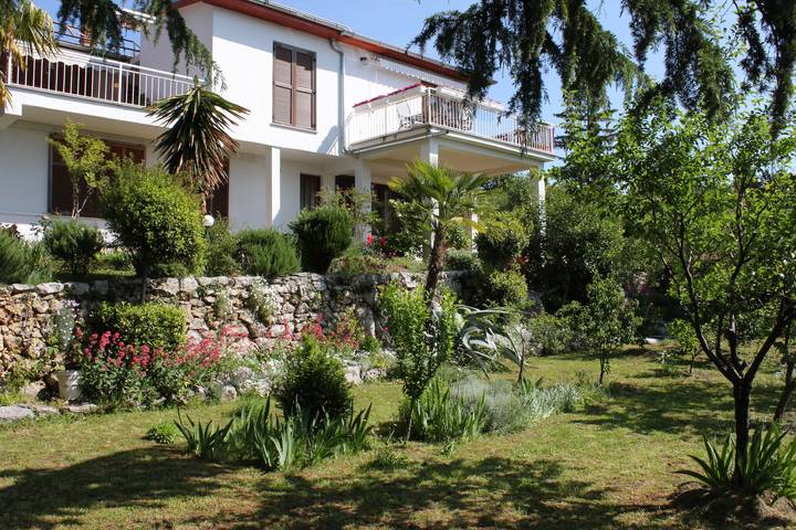 Ferienwohnung für 2 Personen, mit Balkon/Terrasse in Lovran