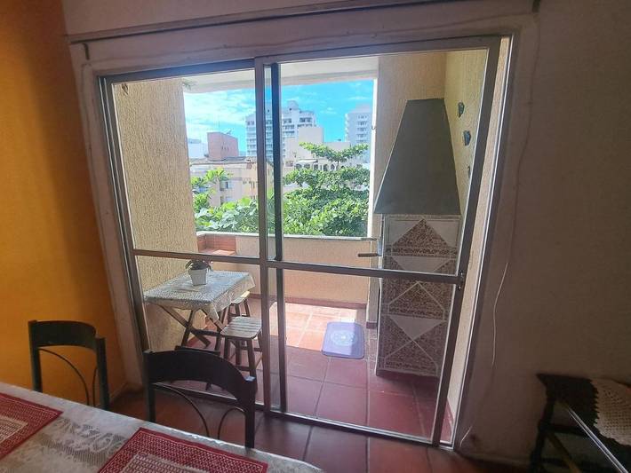 Casas e apartamentos de temporada para 6 pessoas, com jardim e vista em Praia da Enseada (Guarujá)