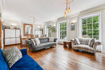 Holiday Home for 12 People in Richmond upon Thames, London, Photo 1
