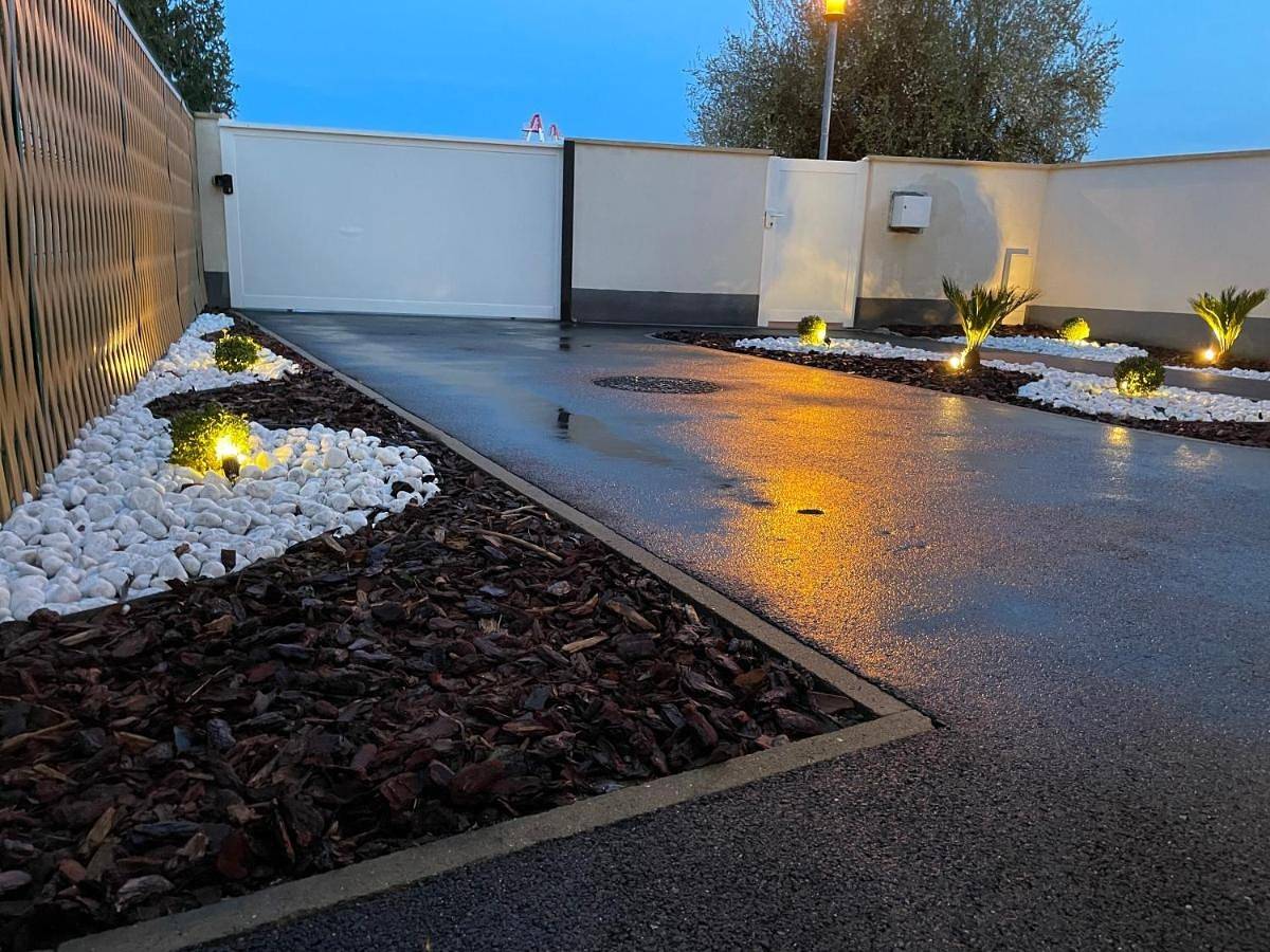 Paris House in Villejust, Essonne