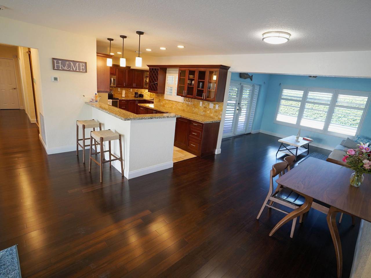 Villa Bella - Modernes Haus mit beheiztem Pool in Imperial Point, Fort Lauderdale