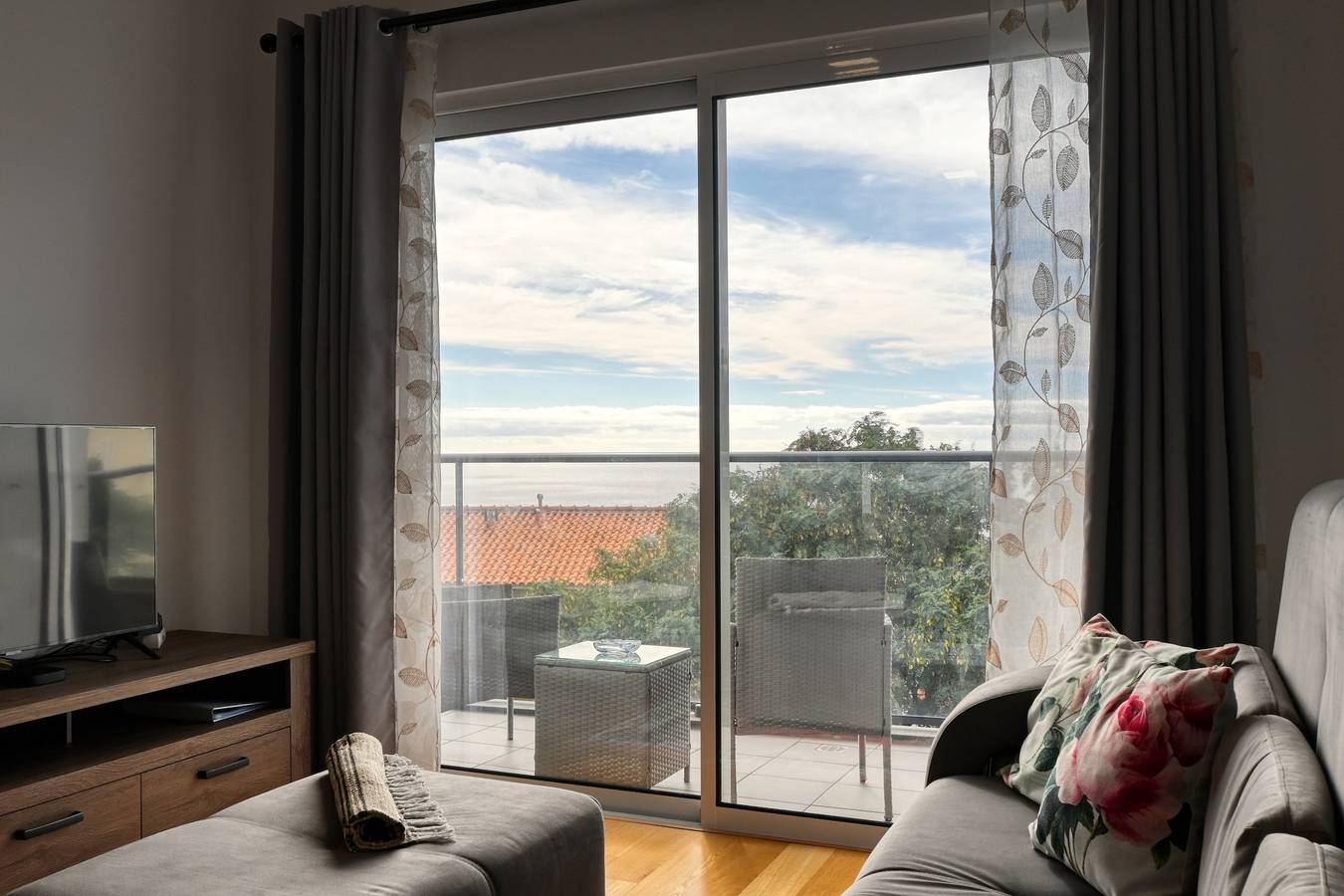 Geheel appartement, Tamariz Sea View, a Home in Madeira in Caniço de Baixo, Caniço