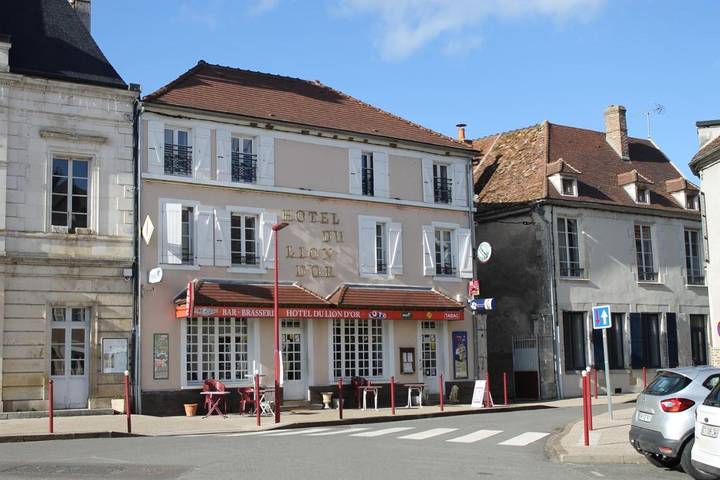 Hôtel pour 2 personnes, avec terrasse et jardin à Coulanges-sur-Yonne