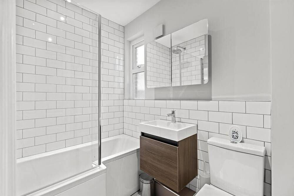 Stylish Windsor Home | Hot Tub | Town Centre in Windsor, Berkshire