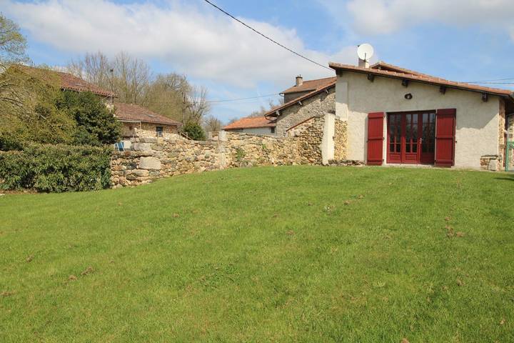 Gîte pour 4 personnes, avec piscine et jardin, animaux acceptés dans Haute-Vienne - 3