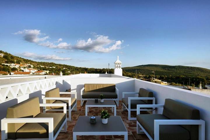 Gîte pour 2 personnes, avec vue ainsi que jardin et piscine dans Alte - 3