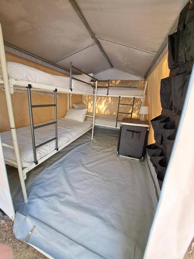 Camping für 2 Personen, mit Terrasse, mit Haustier auf Elba - 2
