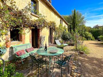 Location de vacances pour 15 personnes, avec jardin à Boutigny-Prouais